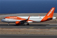 Alfonso Sols - Asociacin Canary Islands Spotting. Click to see full size photo