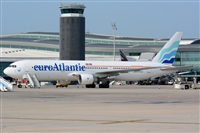 Adolfmalet-Spotters Barcelona-El Prat. Click to see full size photo