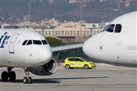 Jorge Medina  -Spotters Barcelona - El Prat. Click to see full size photo