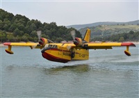 Anonymous aviation photographer-AIRE.ORG. Click to see full size photo