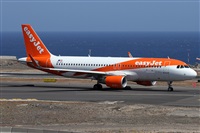 Alfonso Sols - Asociacin Canary Islands Spotting. Click to see full size photo