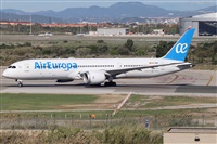 Jorge Medina  -Spotters Barcelona - El Prat. Click to see full size photo