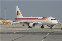 Alonso R Candelera AIRE.org.Spotters Bcn / El Prat. Click to see full size photo